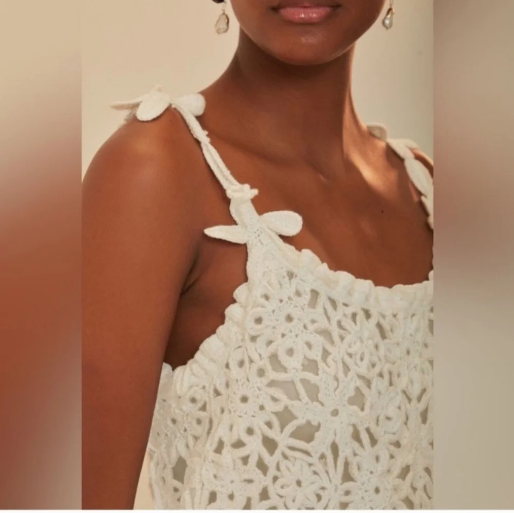 FARM Rio White Crochet Top - Picture 2 of 7